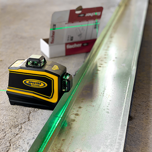 TRACCIATORE LASER SPEKTRA SK35G MINITREPPIEDE RAGGIO VERDE PIANO A CROCE E PIOMBO